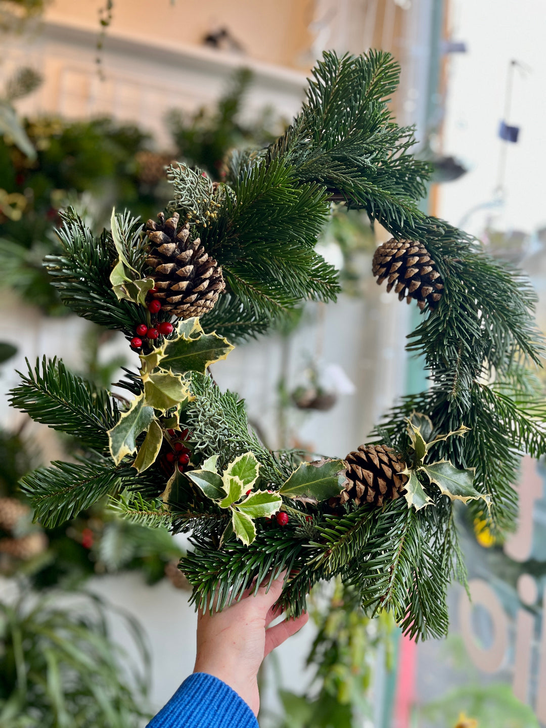 How to Make Your Own Christmas Wreath
