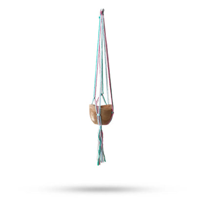 Macrame plant hangar