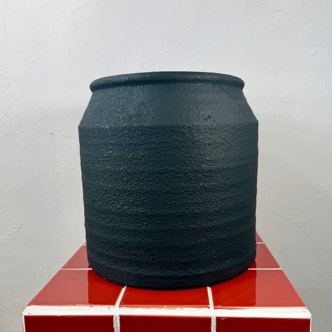 Handmade Black Textured Pot – 25 cm