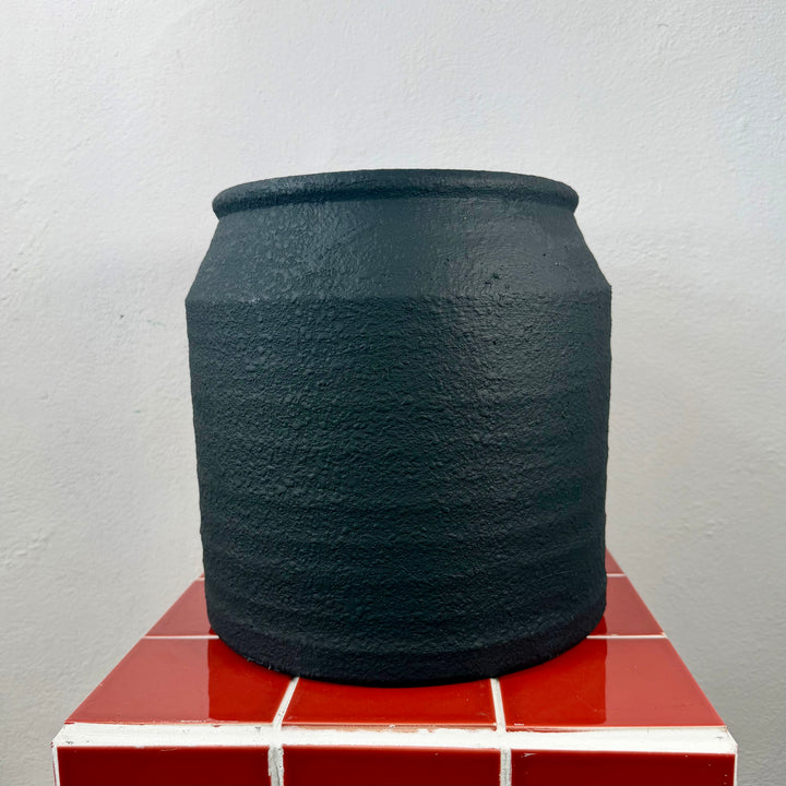 Handmade Black Textured Pot – 25 cm