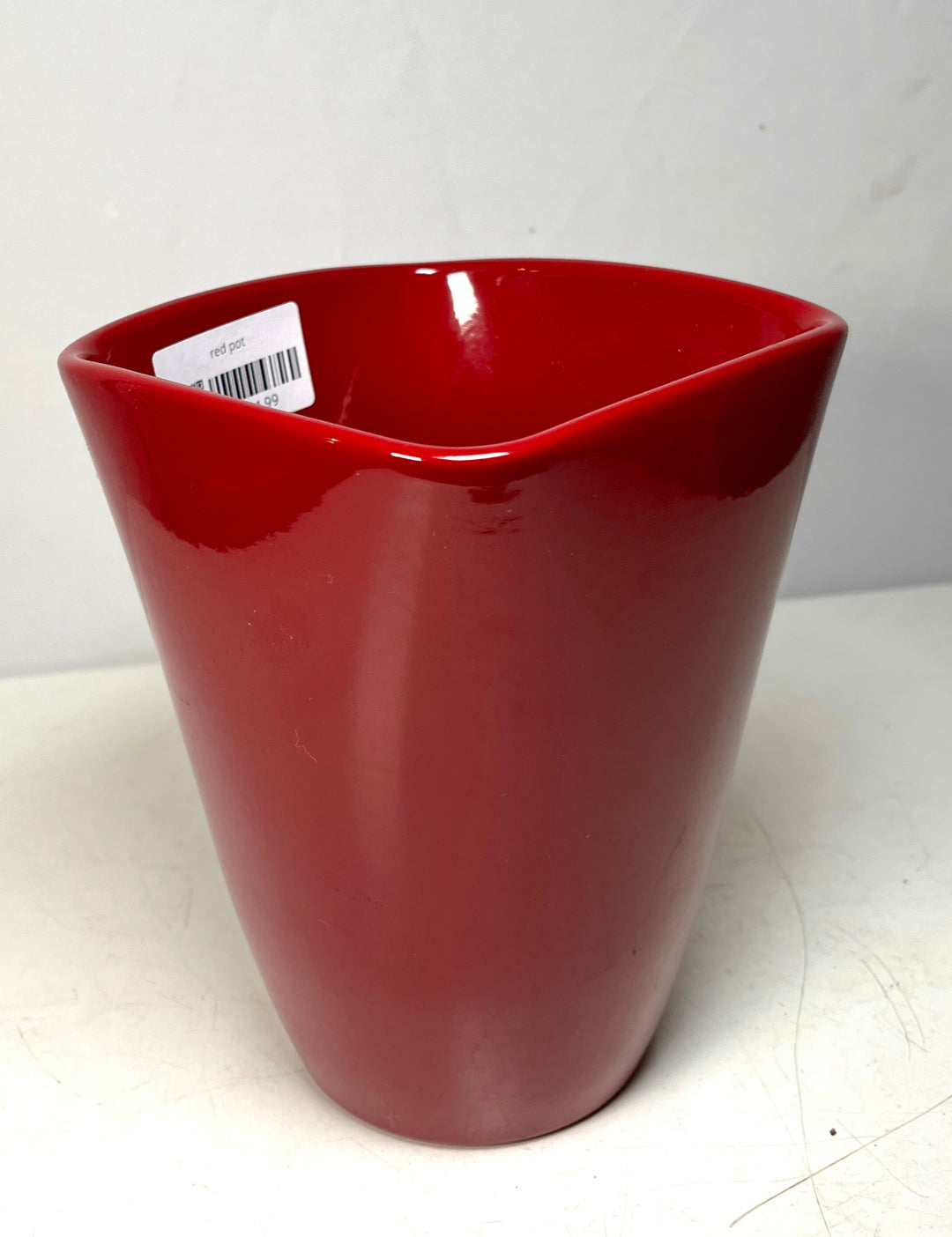 Red pot