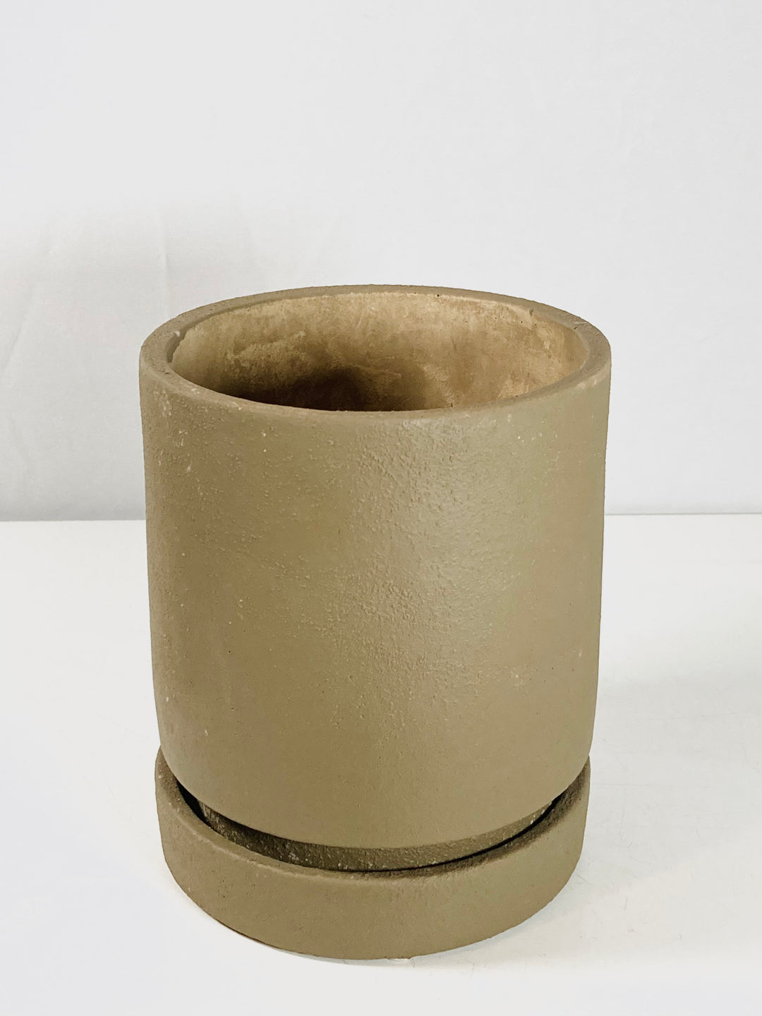 Tjele Brown pot with saucer