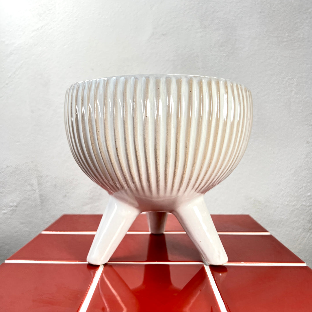 White Tripod Ridged Pot