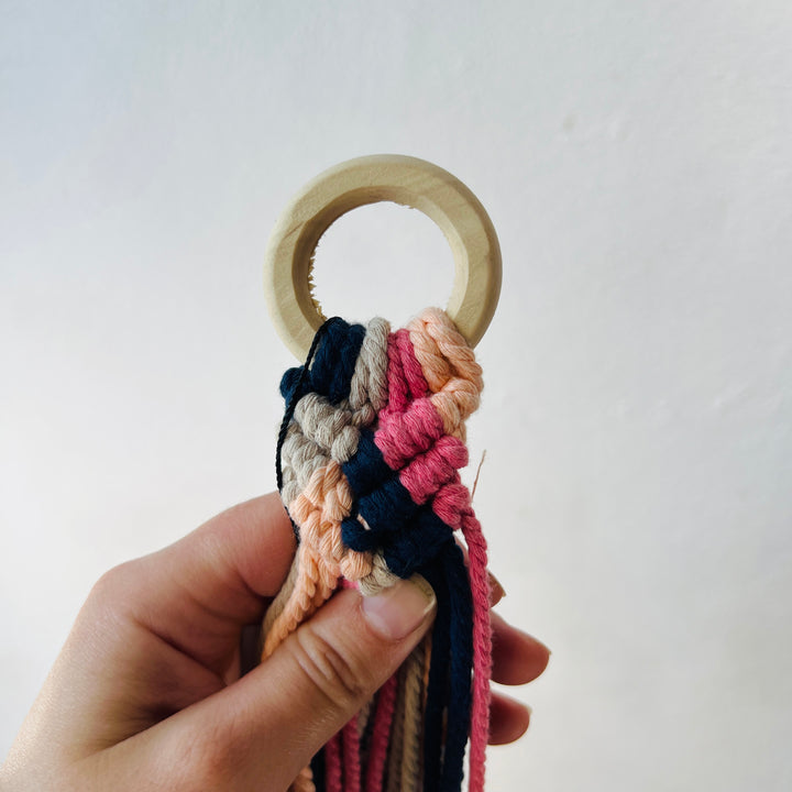 Macrame plant hangar