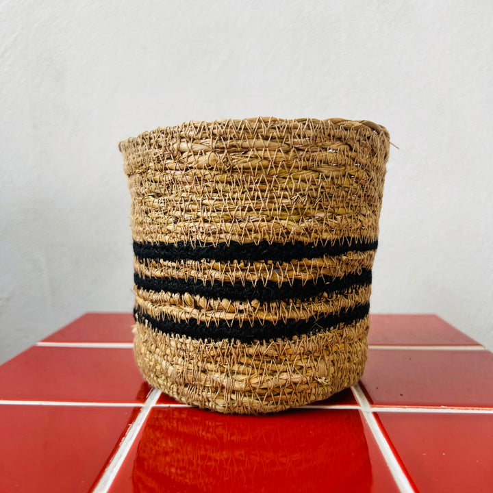 Black Stripes Pien Pot D12.5 x H12cm – Natural Striped Basket Pot