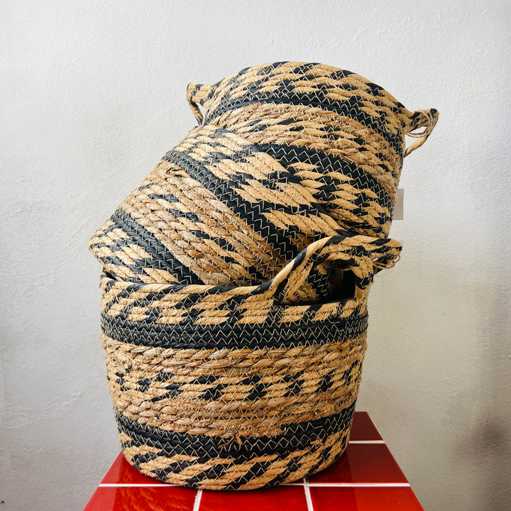 Basket Luevo – Natural & Black Woven Plant Basket