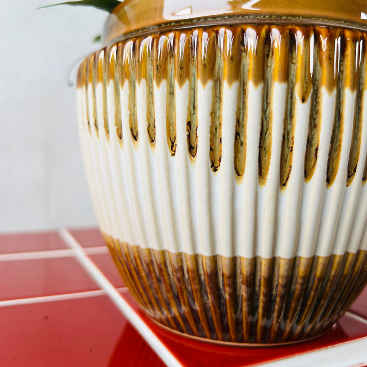 Ribbed Ceramic Pot – 12cm