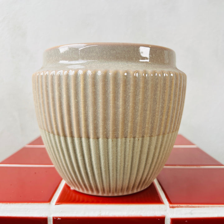 Ribbed Ceramic Pot – 12cm