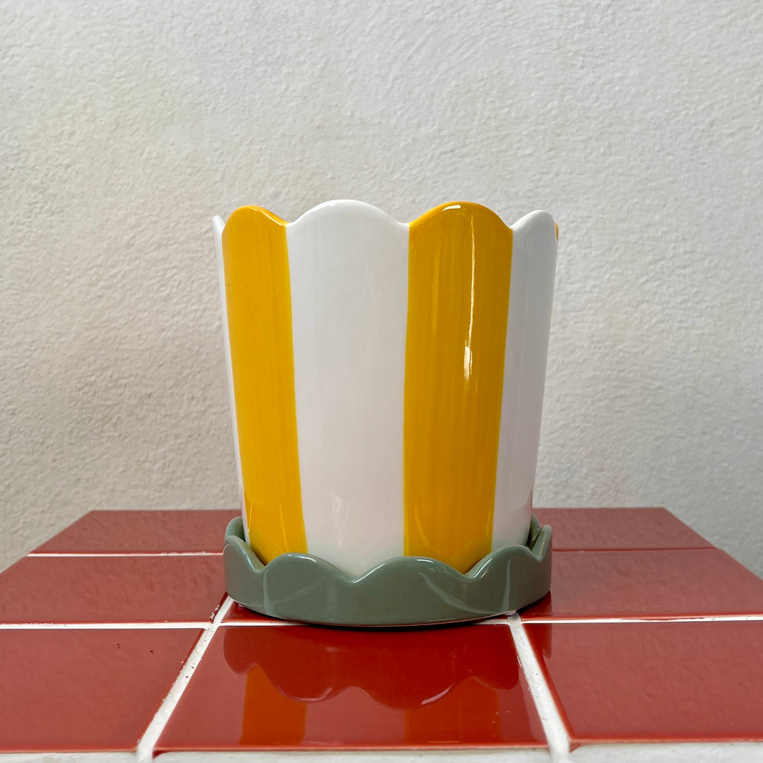 Scalloped Pot with Saucer – Pink, Green or Yellow | D13 × H14 cm