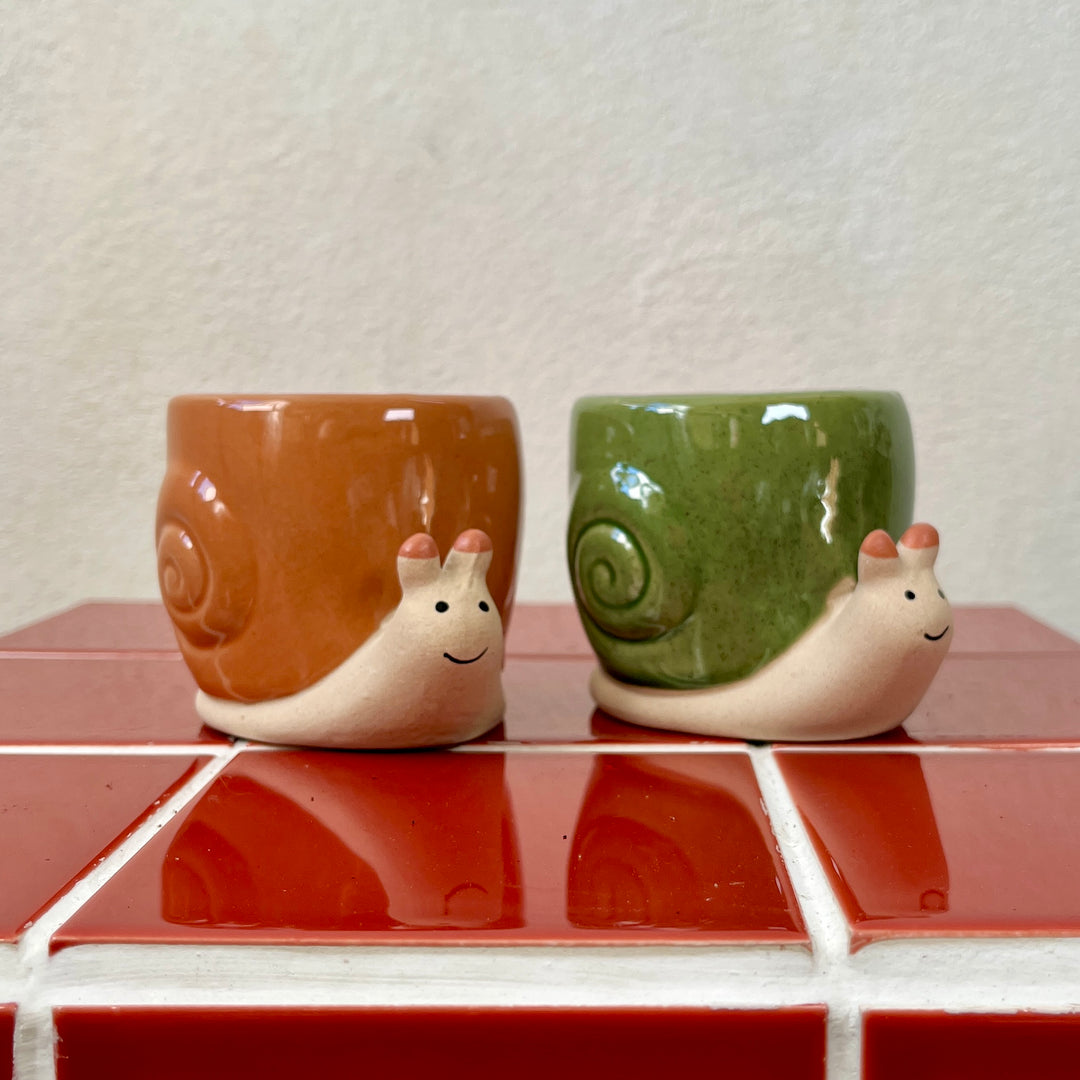 Snail Pot – pink or green | D7.5 × L9.5 × H7 cm