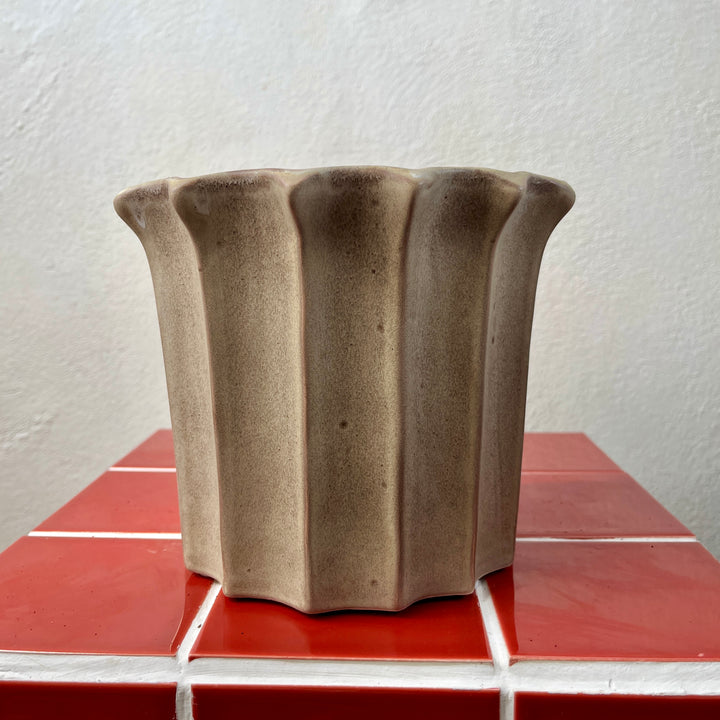 Macy Sand Pot