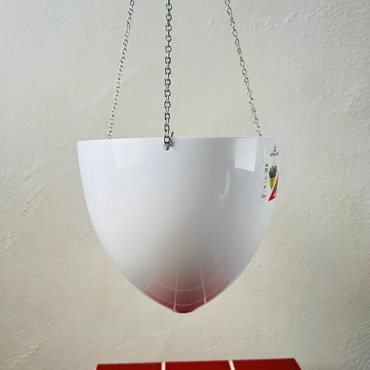 Black or White Hanging Planter with Chain — 18cm