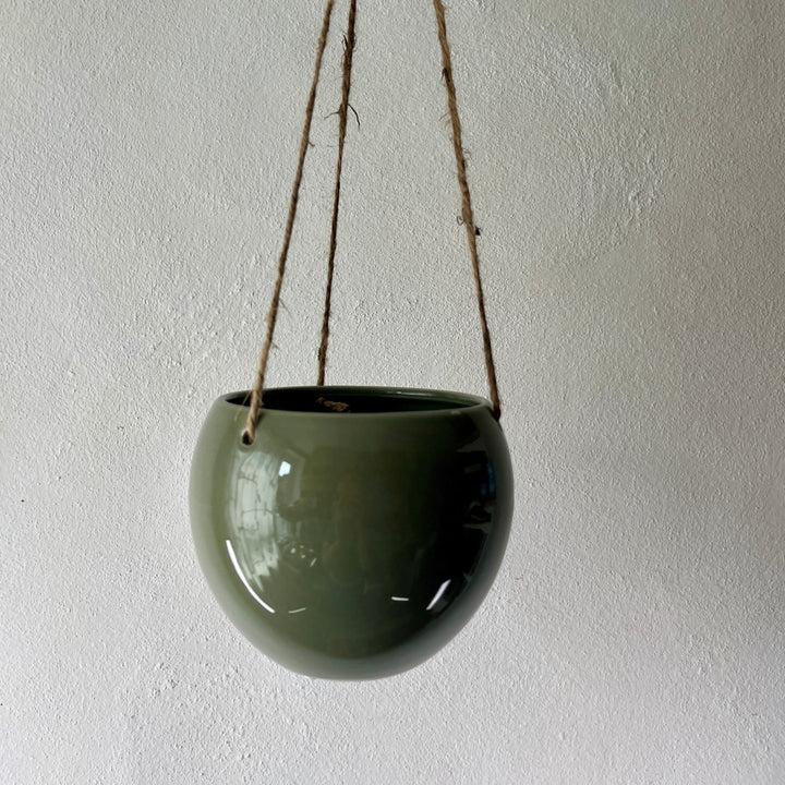 Moon Pod Hanging Ceramic Pot – 12cm Lucky Dip