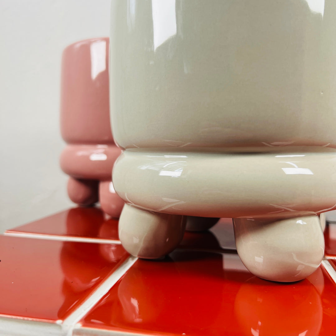 Ceramic Pot with Feet- lucky dip  12 cm