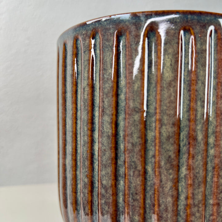 Rainy Pot