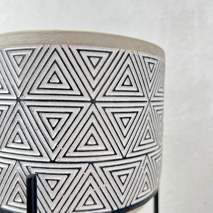 Black & White Geometric Ceramic Pot with Stand – 14 × 12cm (Pattern Variants)