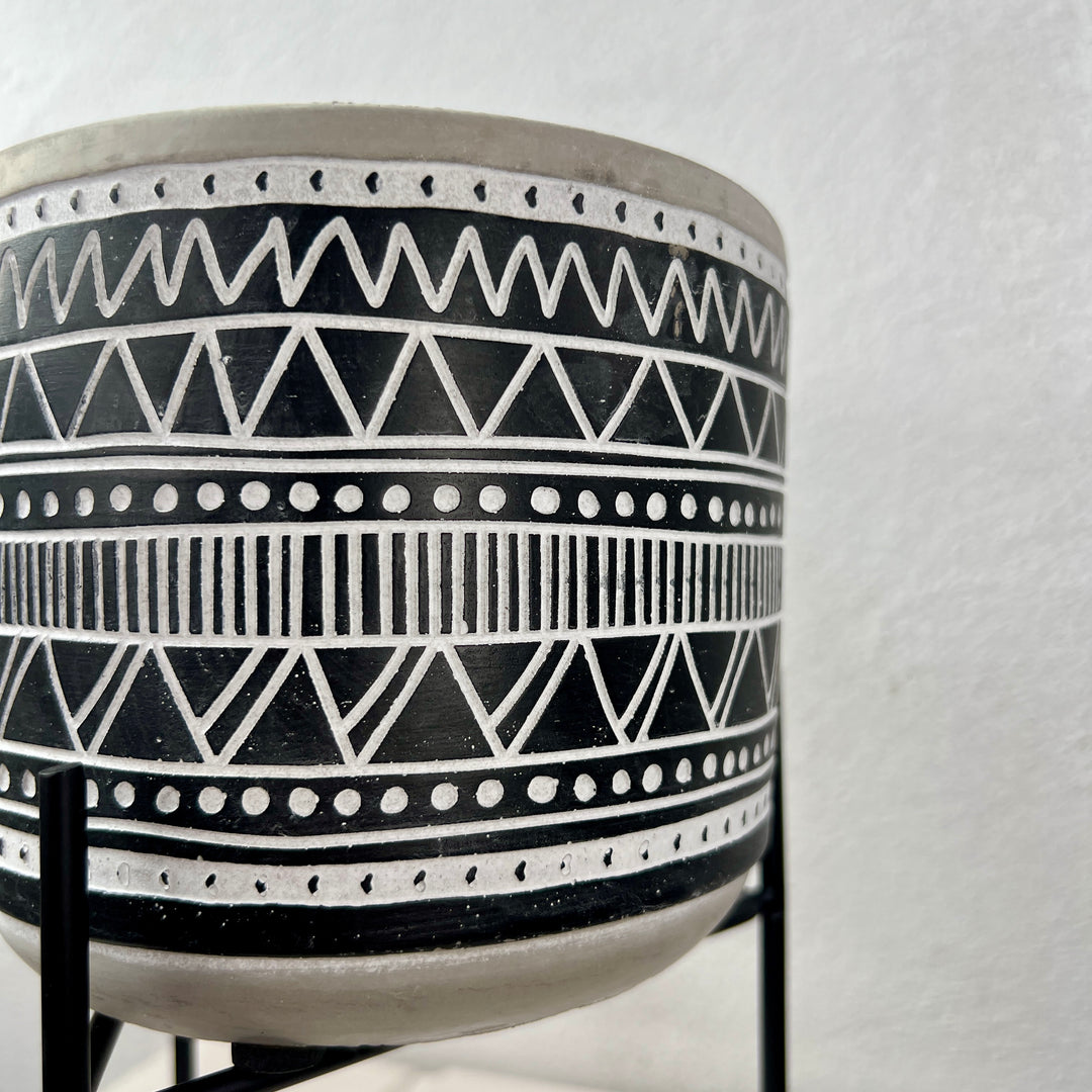 Black & White Geometric Ceramic Pot with Stand – 14 × 12cm (Pattern Variants)