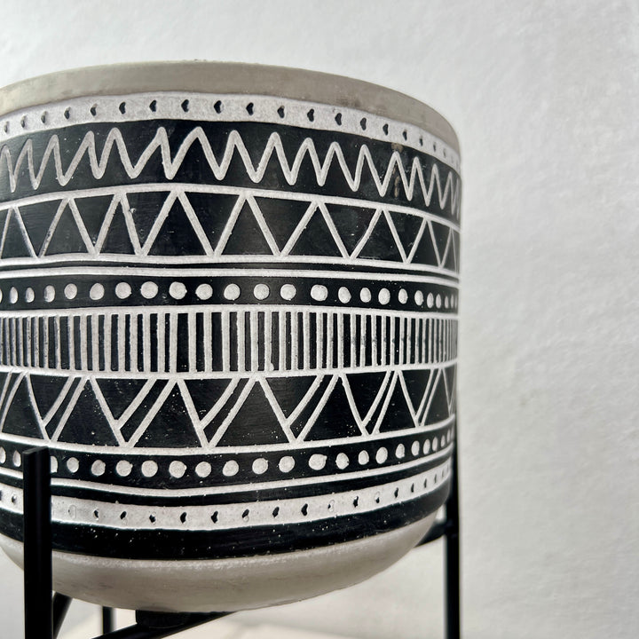 Black & White Geometric Ceramic Pot with Stand – 14 × 12cm (Pattern Variants)