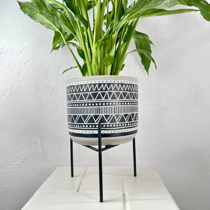 Black & White Geometric Ceramic Pot with Stand – 14 × 12cm (Pattern Variants)