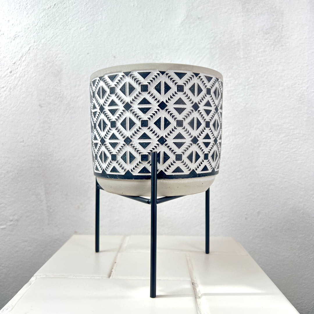 Black & White Geometric Ceramic Pot with Stand – 14 × 12cm (Pattern Variants)