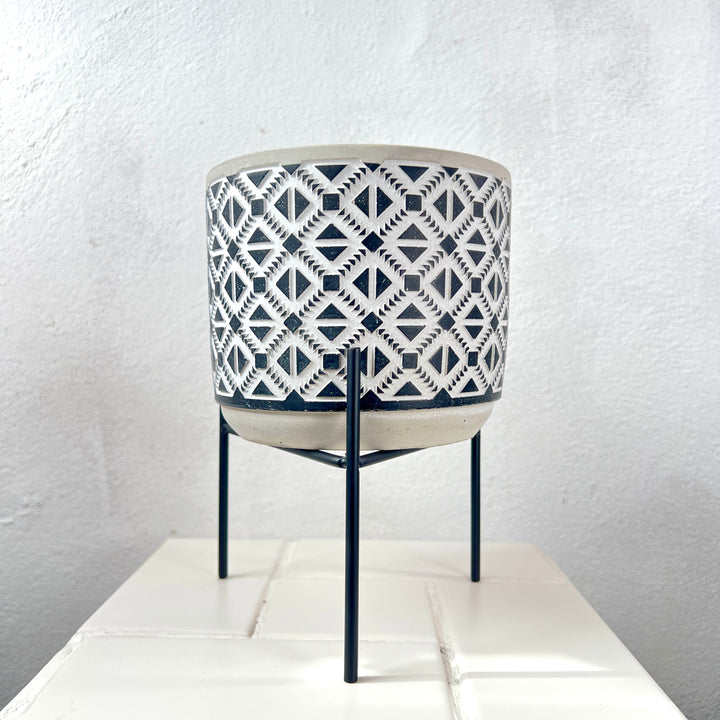 Black & White Geometric Ceramic Pot with Stand – 14 × 12cm (Pattern Variants)