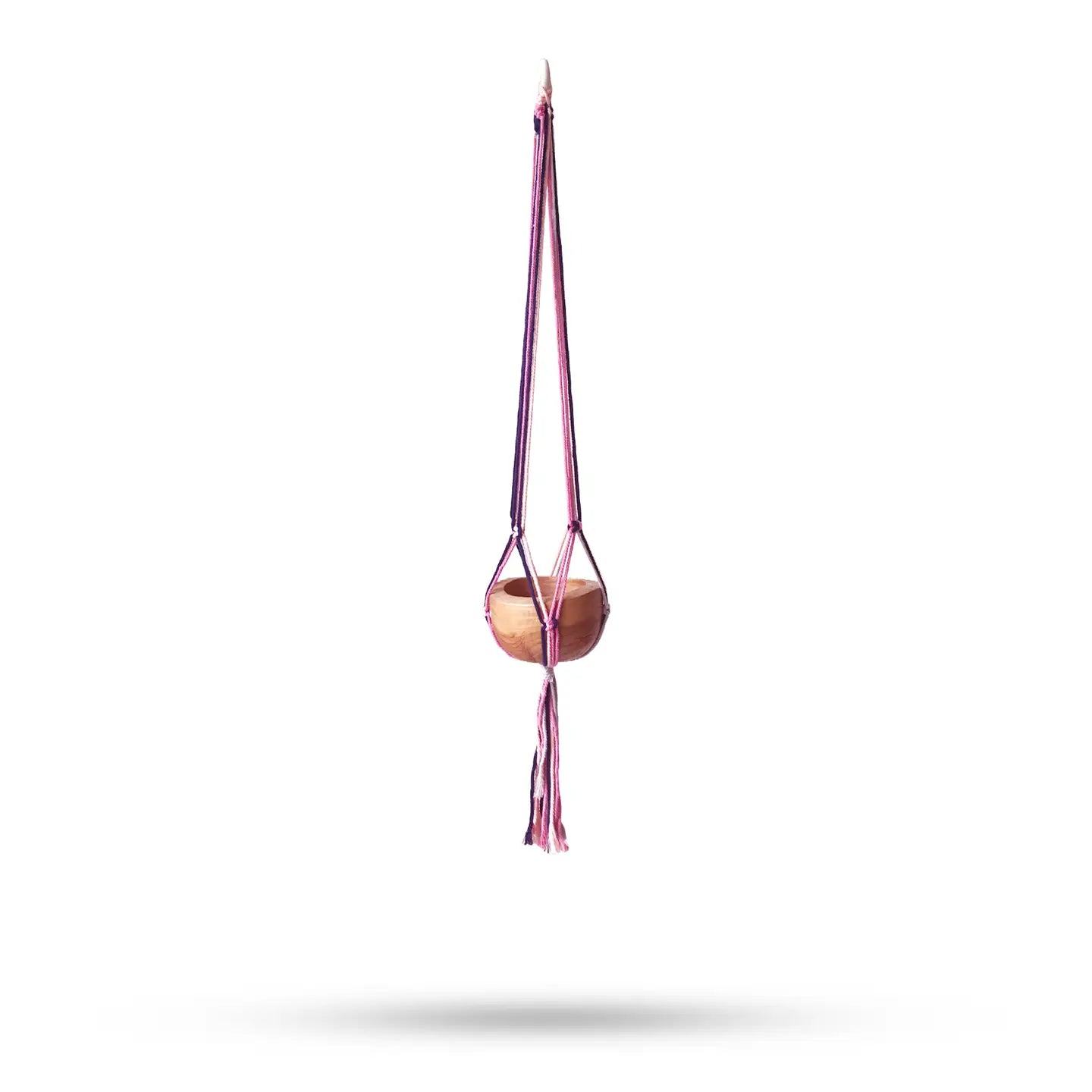 Macrame plant hangar