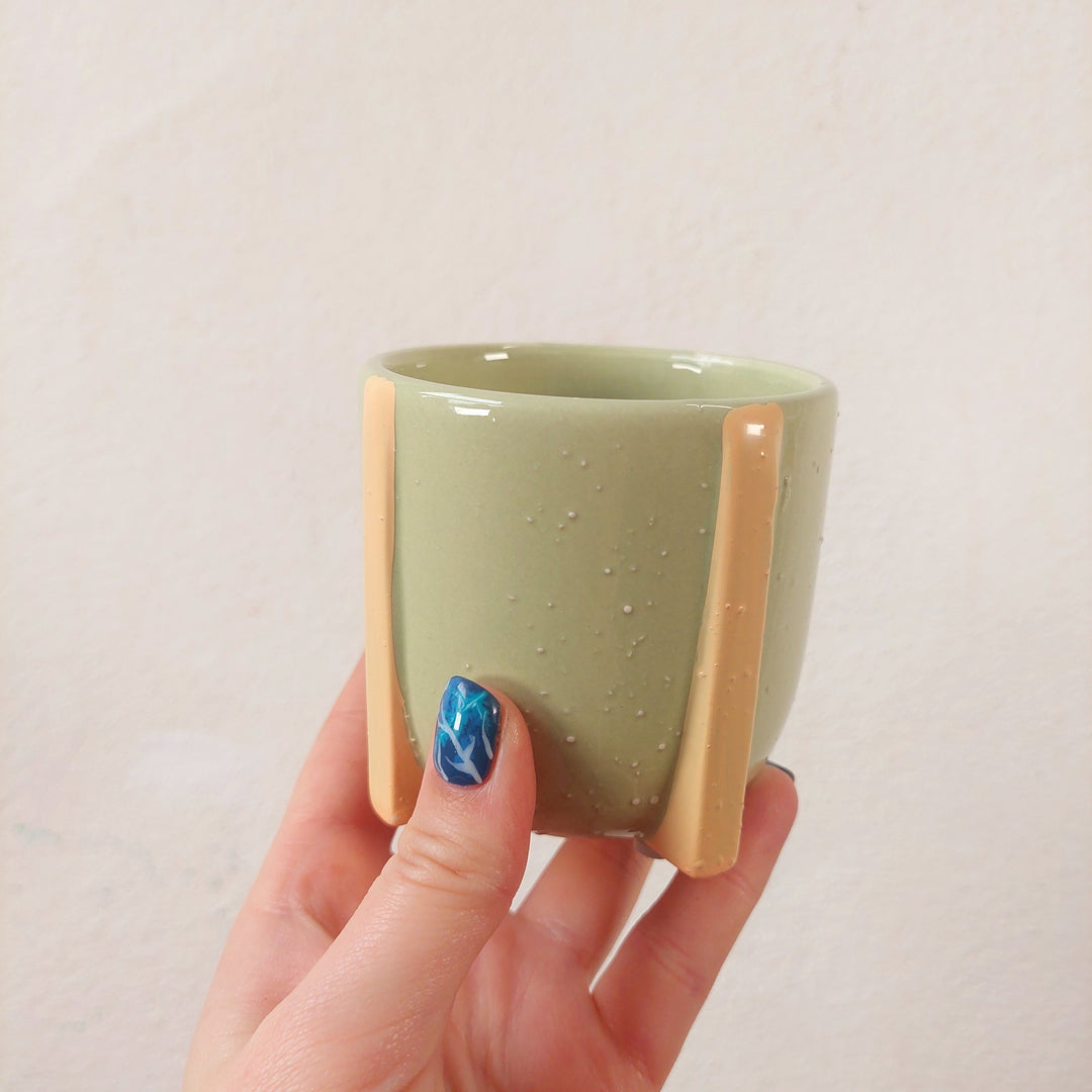 Speckled Ceramic Plant Pot (8cm)